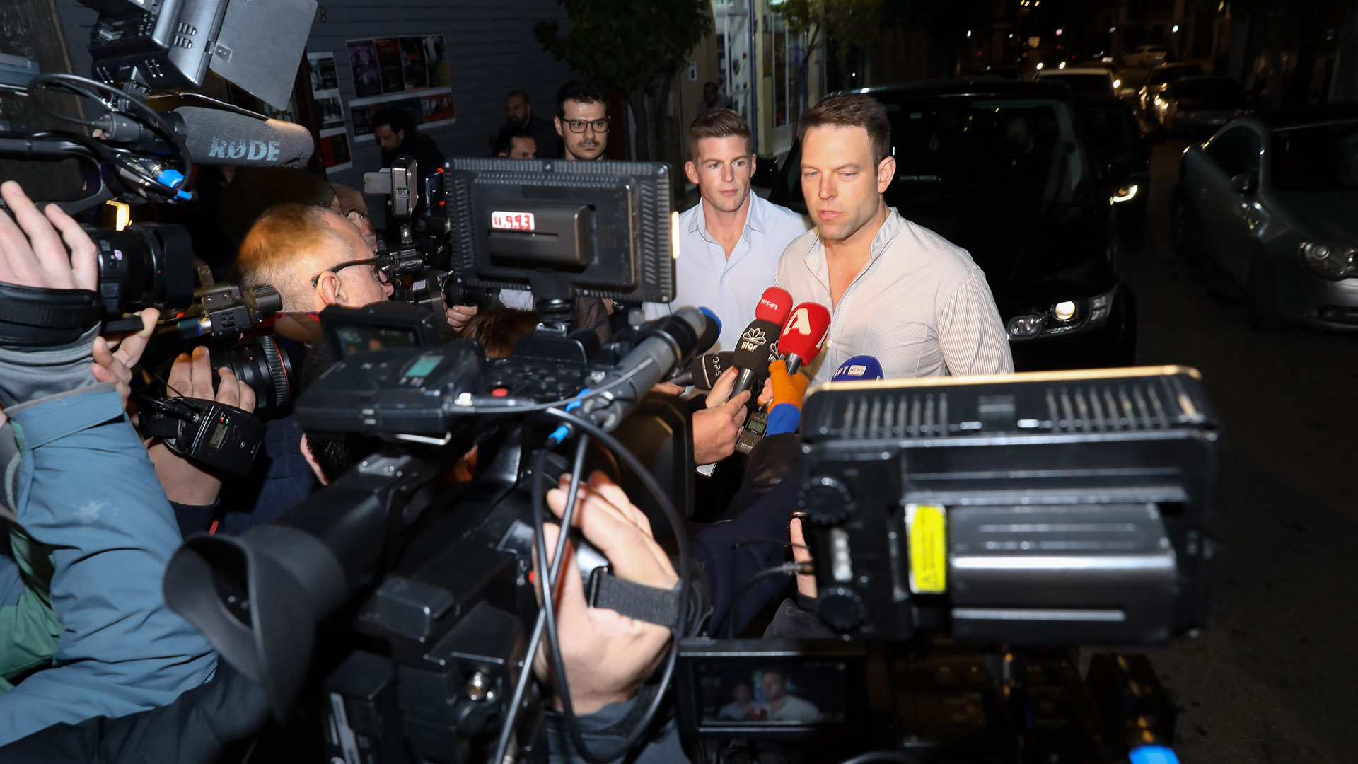 Κασσελάκης: Στο μπαρ Sodade μετά την ψήφιση του νομοσχεδίου για τα ομόφυλα ζευγάρια – To σχόλιο για Πολάκη-3