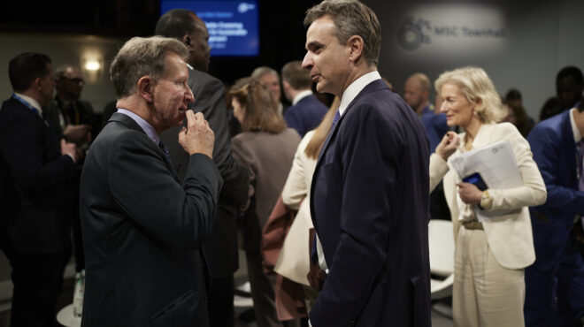 σειρά-επαφών-μητσοτάκη-στη-διάσκεψη-α-562887463