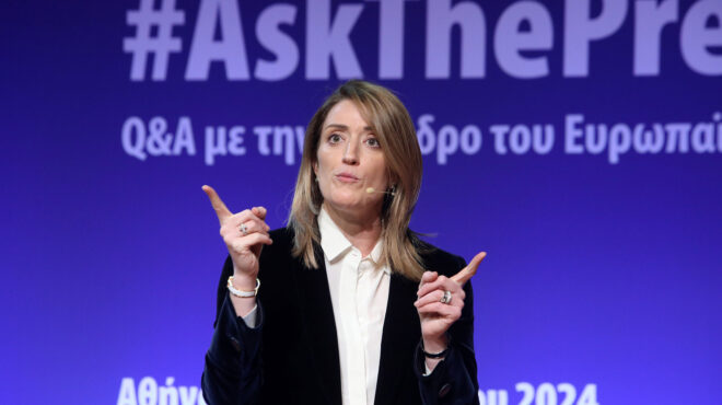 θεωρείο-τυχαίο-τετ-α-τετ-562894528