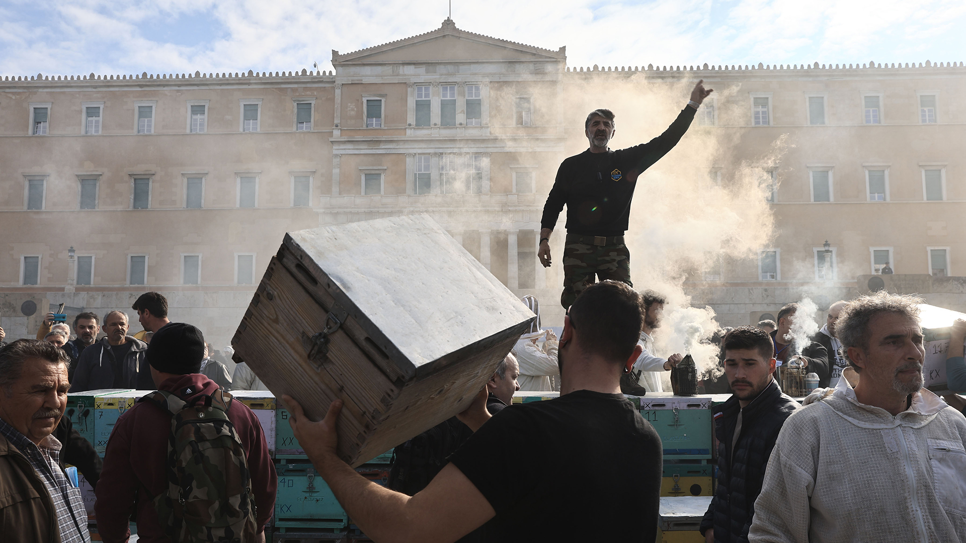 Μελισσοκόμοι, ΠΟΕΔΗΝ, πανεκπαιδευτικό στο κέντρο της Αθήνας – Ποιοι δρόμοι κλείνουν-1