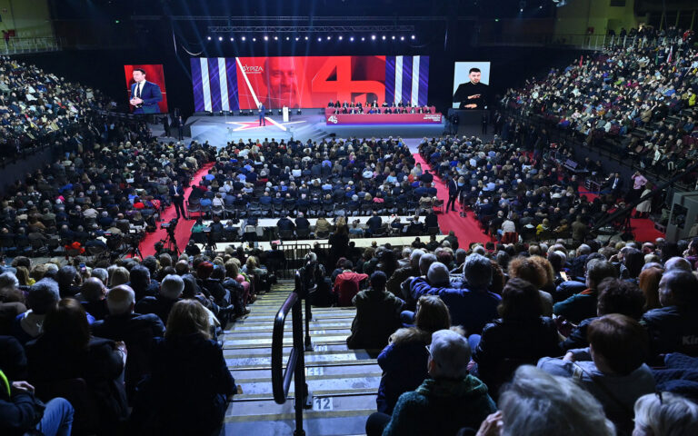 συνέδριο-συριζα-λεπτό-προς-λεπτό-οι-εξ-562897444