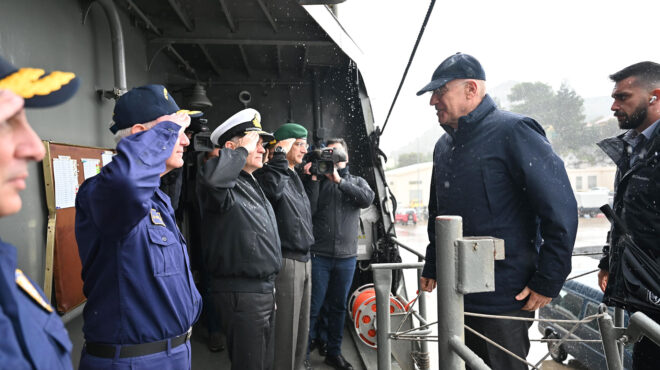 η-φρεγάτα-υδρα-στην-επιχείρηση-aspides-τ-562904332