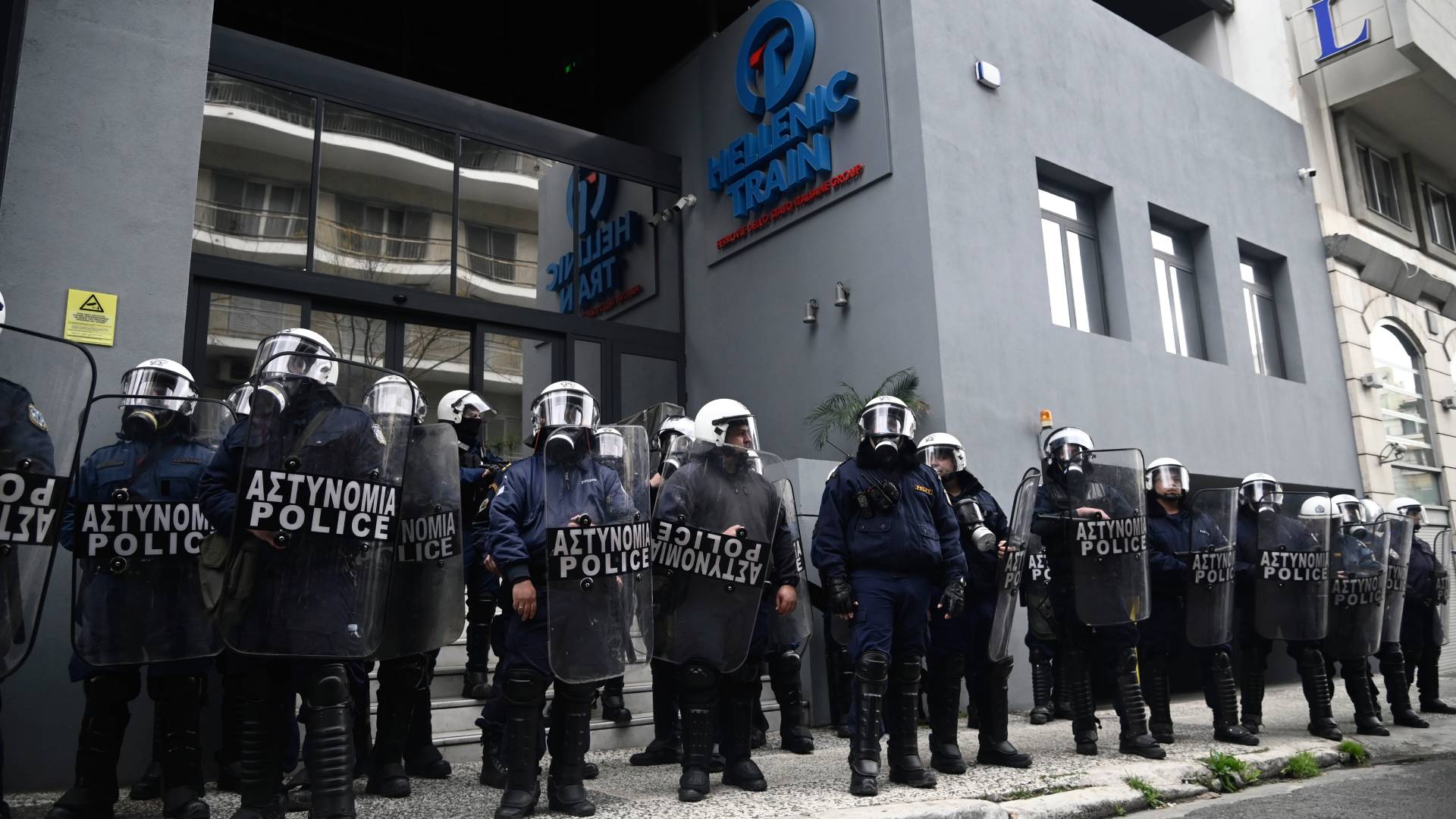 Τέμπη: Πάνω από 20.000 διαδήλωσαν στο κέντρο της Αθήνας-5