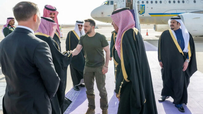 ουκρανία-ο-ζελένσκι-πραγματοποιεί-επ-562905109