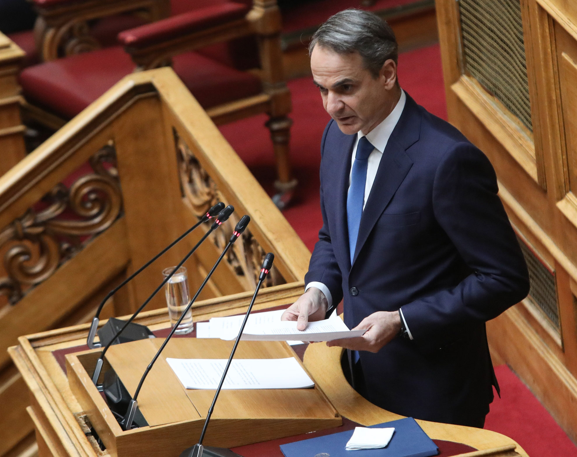 Ο δύσκολος Φεβρουάριος του Μαξίμου-1