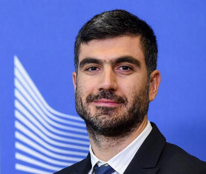 Το ΠΑΣΟΚ προσδοκά κέρδη από τη φθορά του ΣΥΡΙΖΑ-1