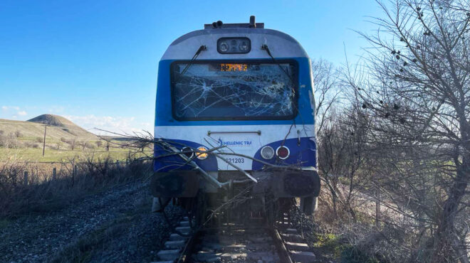 τρένα-το-μπαλάκι-των-ευθυνών-για-τα-δέν-562865425