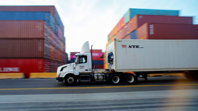 πετάει-η-αμερικανική-οικονομία-ενώ-562892545