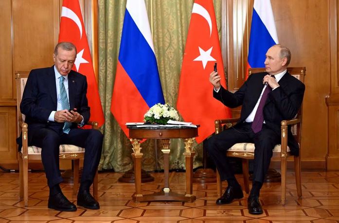 Κρεμλίνο: Ανοιχτό το ενδεχόμενο επίσκεψης Πούτιν στην Τουρκία-1