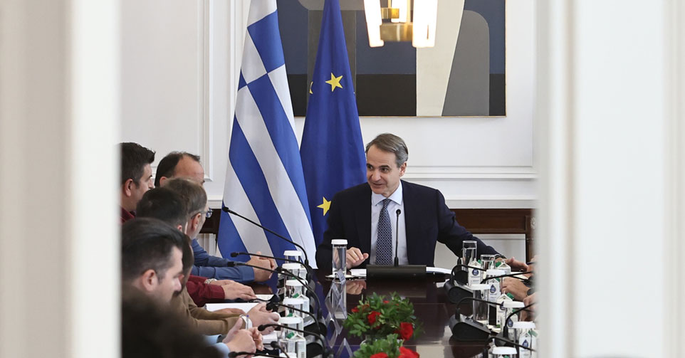 Αγροτικός τομέας, ο μεγάλος ασθενής – Τι δίνει η κυβέρνηση, τι απαντούν οι αγρότες-1