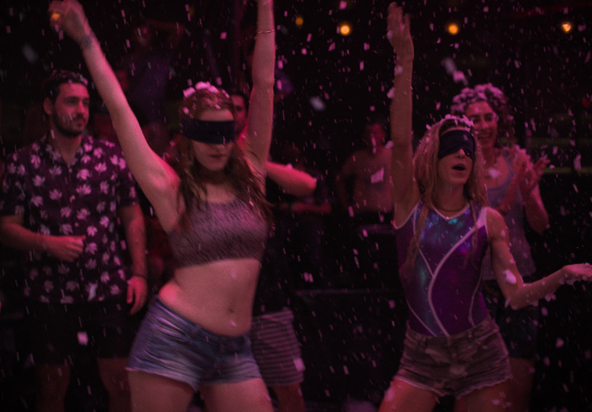 Το σινεμά (δεν) βγαίνει από τα ρούχα του-2