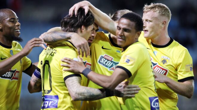 εύκολη-εκτός-έδρας-νίκη-η-αεκ-3-1-τη-λαμία-562902037