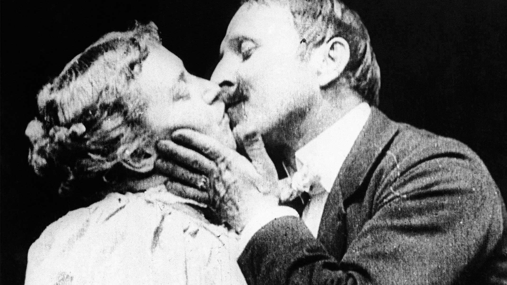 12 φιλιά που έμειναν στην ιστορία-1