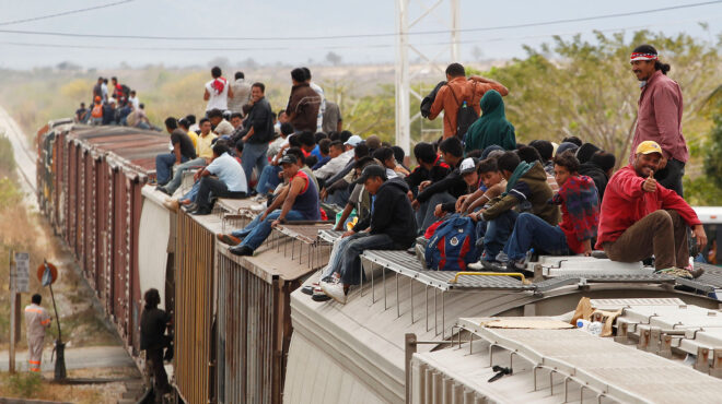 to-μεταναστευτικό-ζήτημα-στη-δύση-562880950