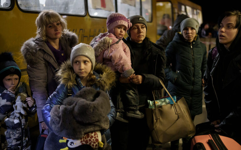 Η μεγάλη φυγή των Ελλήνων της Μαριούπολης