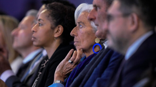 η-λαγκάρντ-δεν-θα-βιαστεί-να-αποφασίσε-562886890