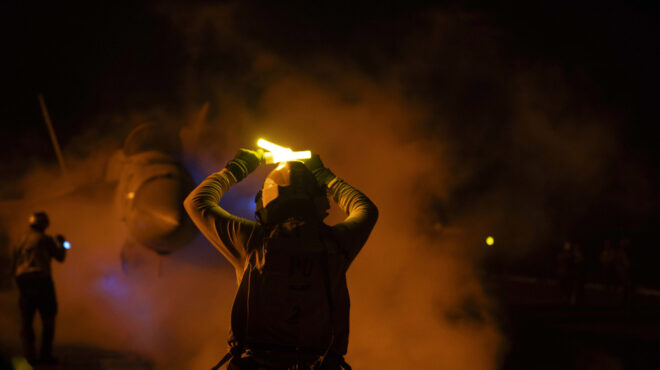 βομβαρδισμοί-ηπα-και-βρετανίας-σε-δεκ-562866154