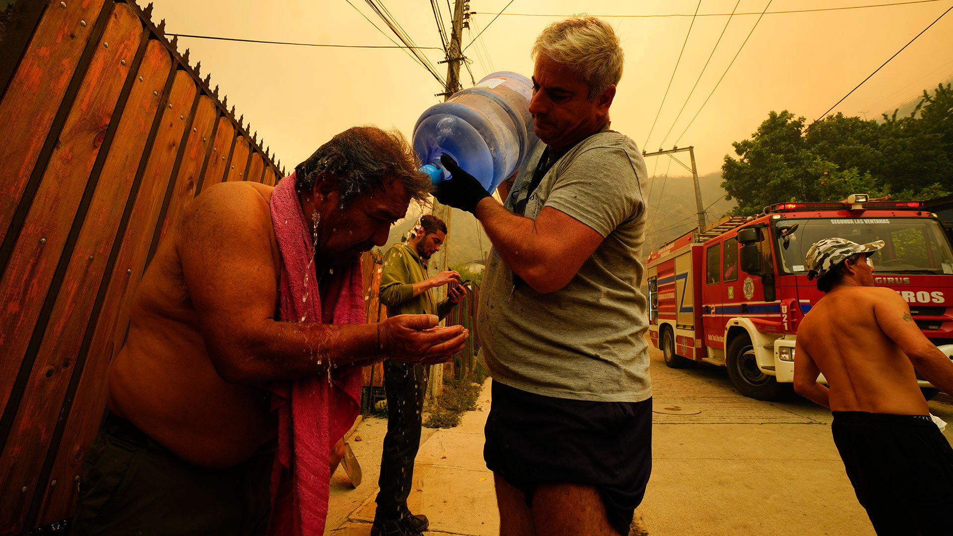 Χιλή: Δεκάδες νεκροί από τις πυρκαγιές – Φόβοι για πολλούς περισσότερους-2