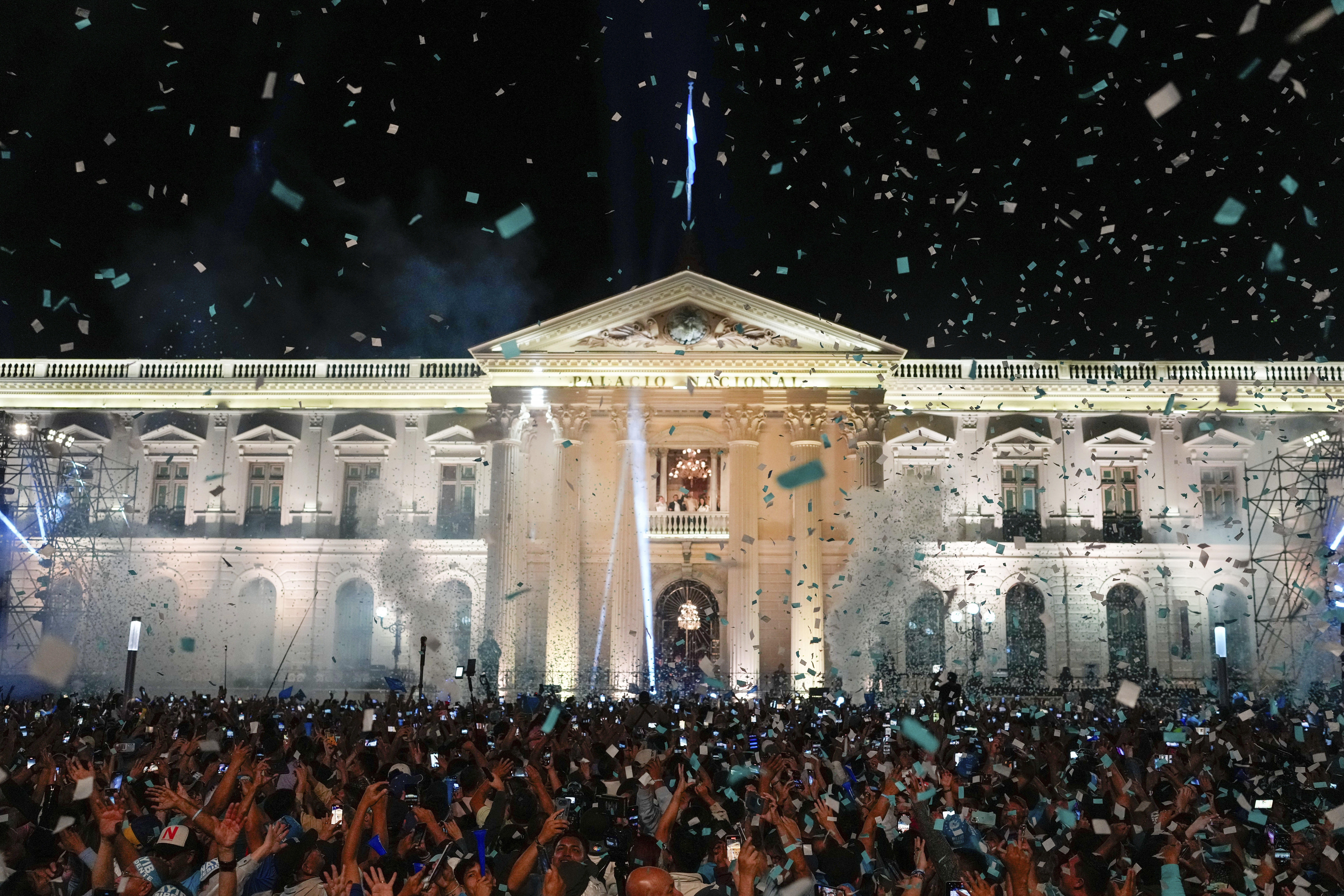 Ναγίμπ Μπουκέλε: «Επανεκλογή» με 85% για τον πιο «κουλ δικτάτορα»-1