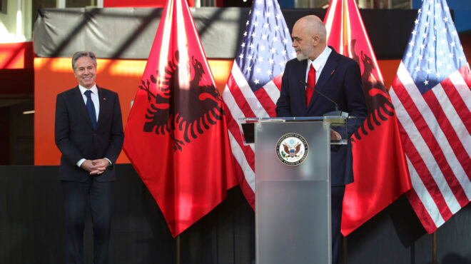 επίσκεψη-μπλίνκεν-στην-αλβανία-ντούα-562886524