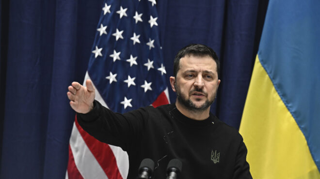 τηλεφωνική-επικοινωνία-ζελένσκι-μπ-562890136