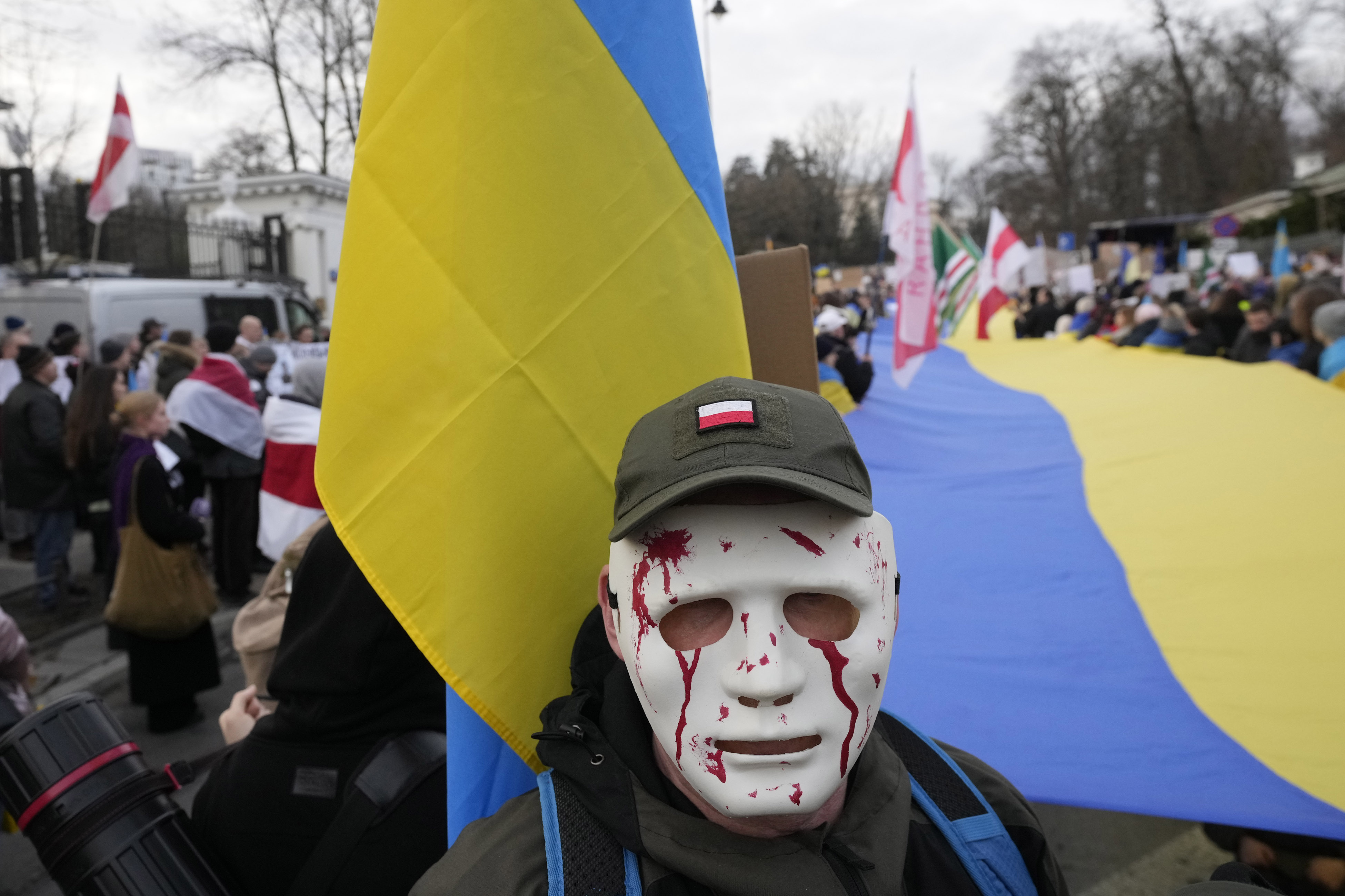 Διαδηλώσεις στην Ευρώπη για την επέτειο της ρωσικής εισβολής στην Ουκρανία-4