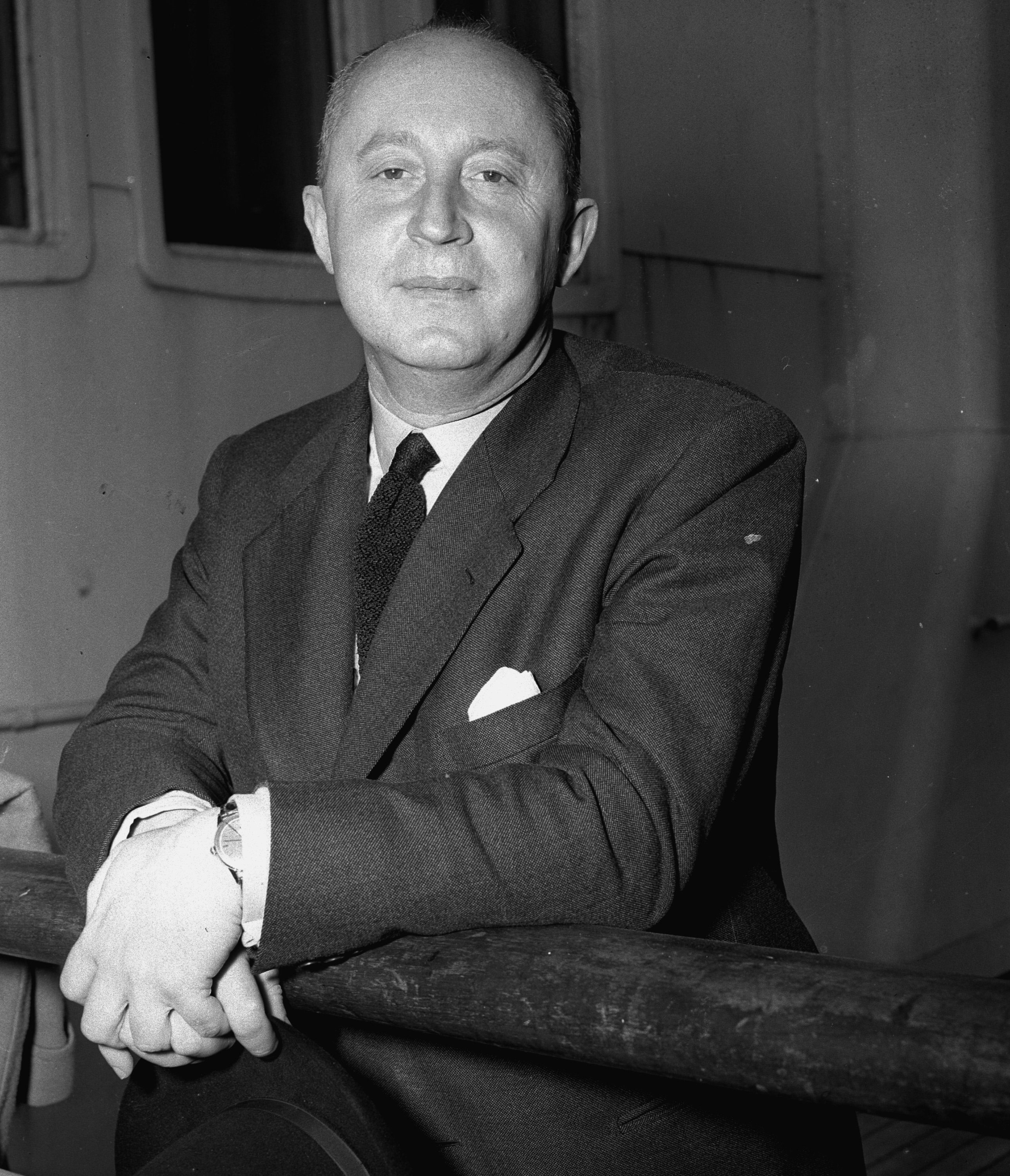 The New Look: Chanel εναντίον Dior με φόντο το Παρίσι-2