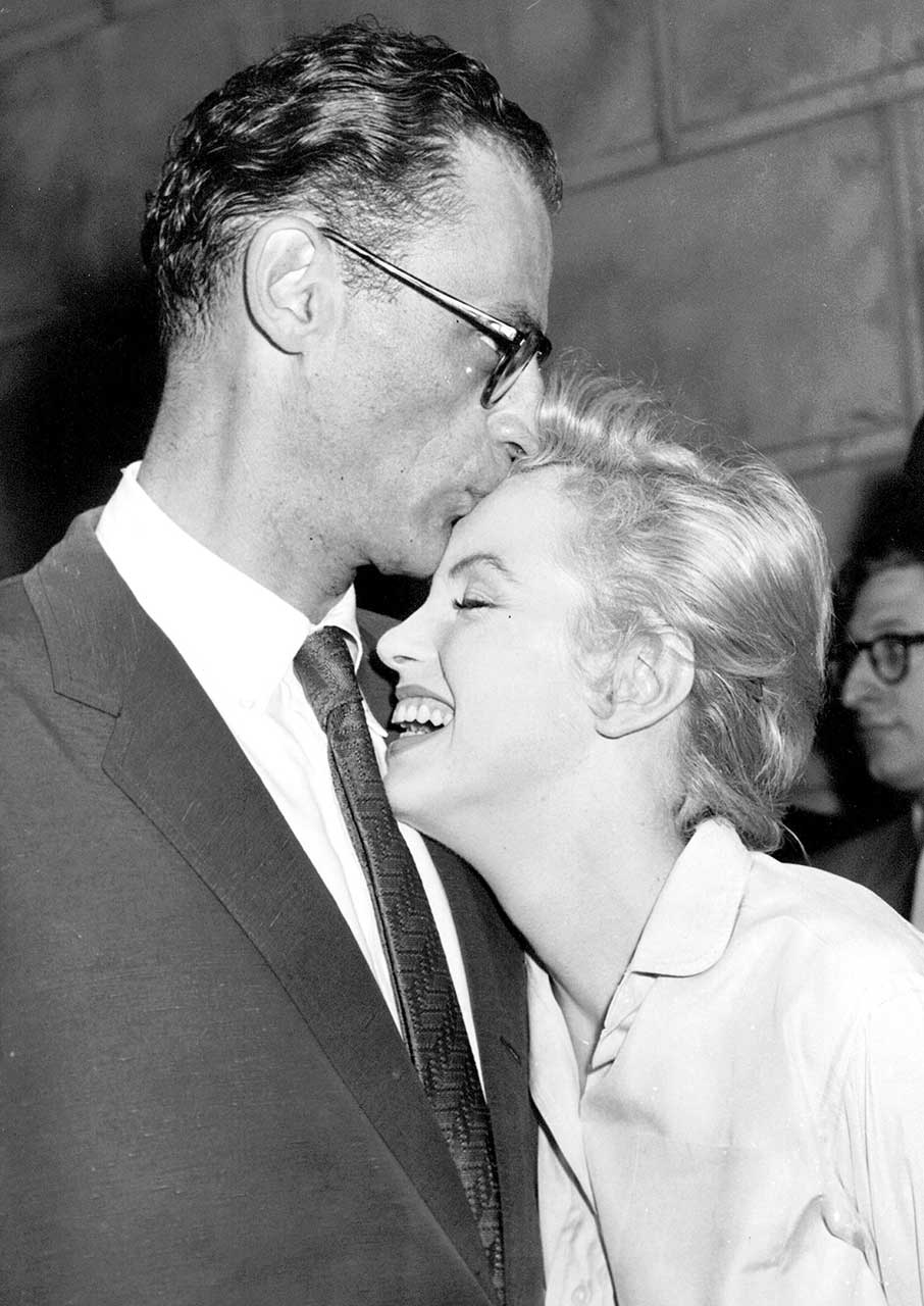 12 φιλιά που έμειναν στην ιστορία-5