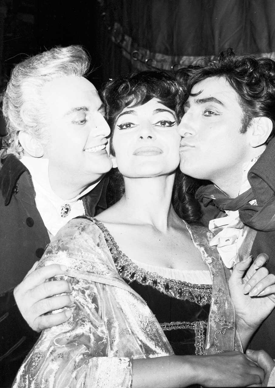 12 φιλιά που έμειναν στην ιστορία-6