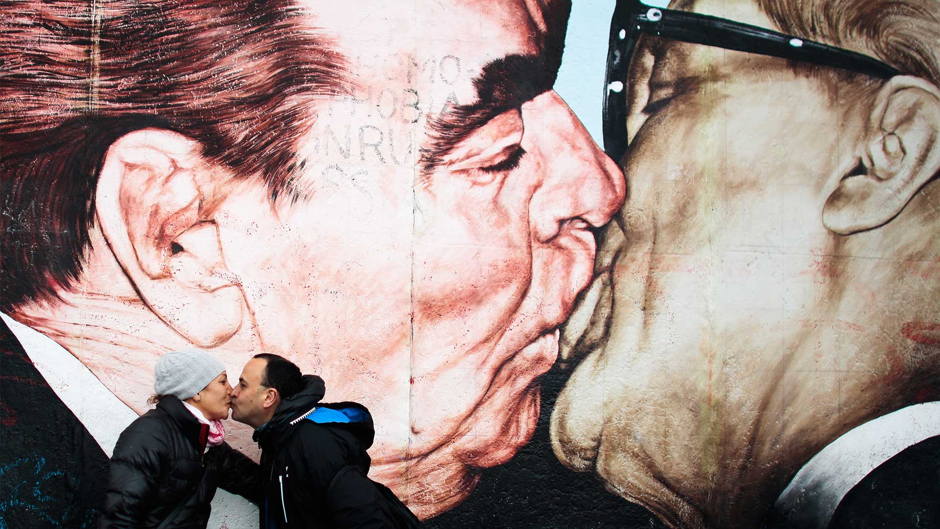 12 φιλιά που έμειναν στην ιστορία-2