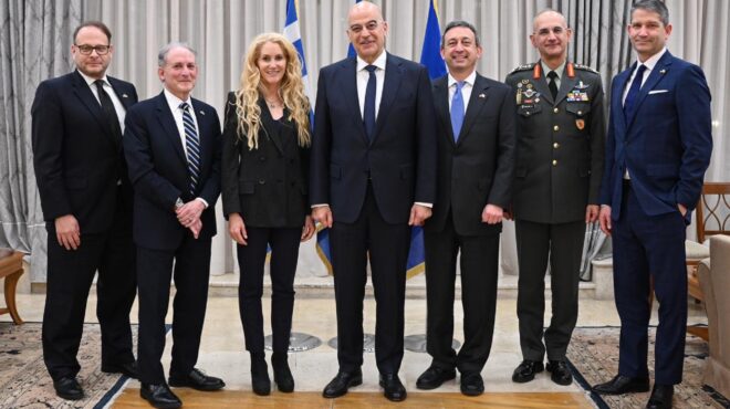 συνάντηση-ν-δένδια-με-εκπροσώπους-της-562892416