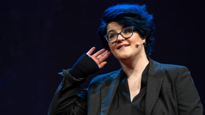 ελ-μακαλπαϊν-πώς-δίδαξα-το-σεξ-στην-μ-562908571