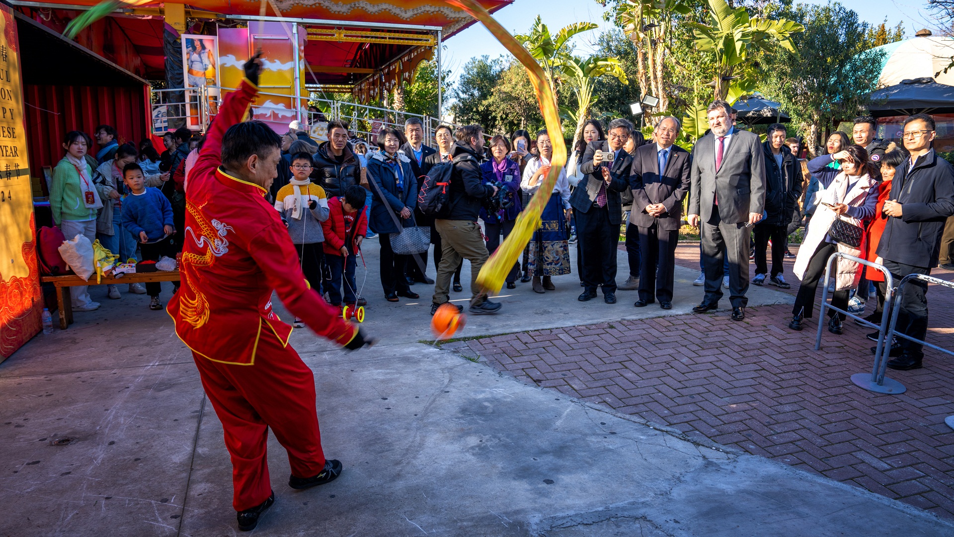 Στο επίκεντρο της γιορτής της Κινεζικής Πρωτοχρονιάς στην Αθήνα-1