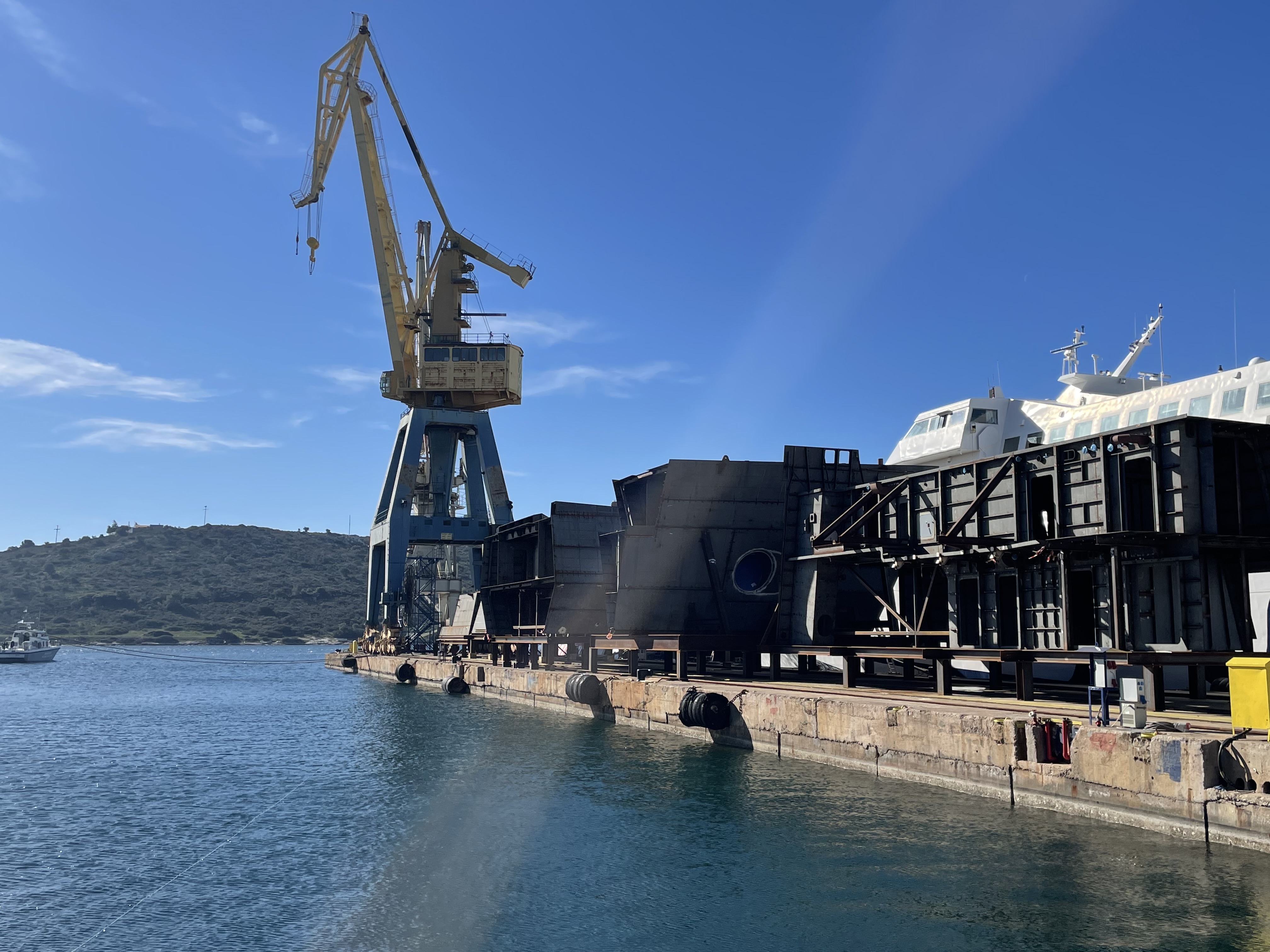 «Οι Γάλλοι μας ζήτησαν να φτιάξουμε τμήματα και της δικής τους φρεγάτας»-1