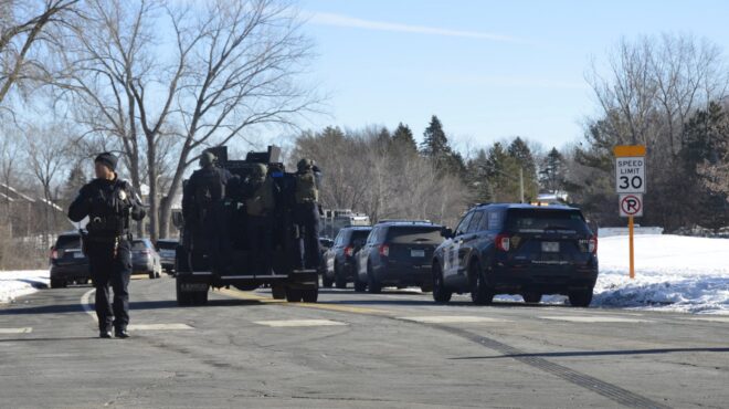 ηπα-τρεις-νεκροί-από-πυροβολισμούς-εν-562890580