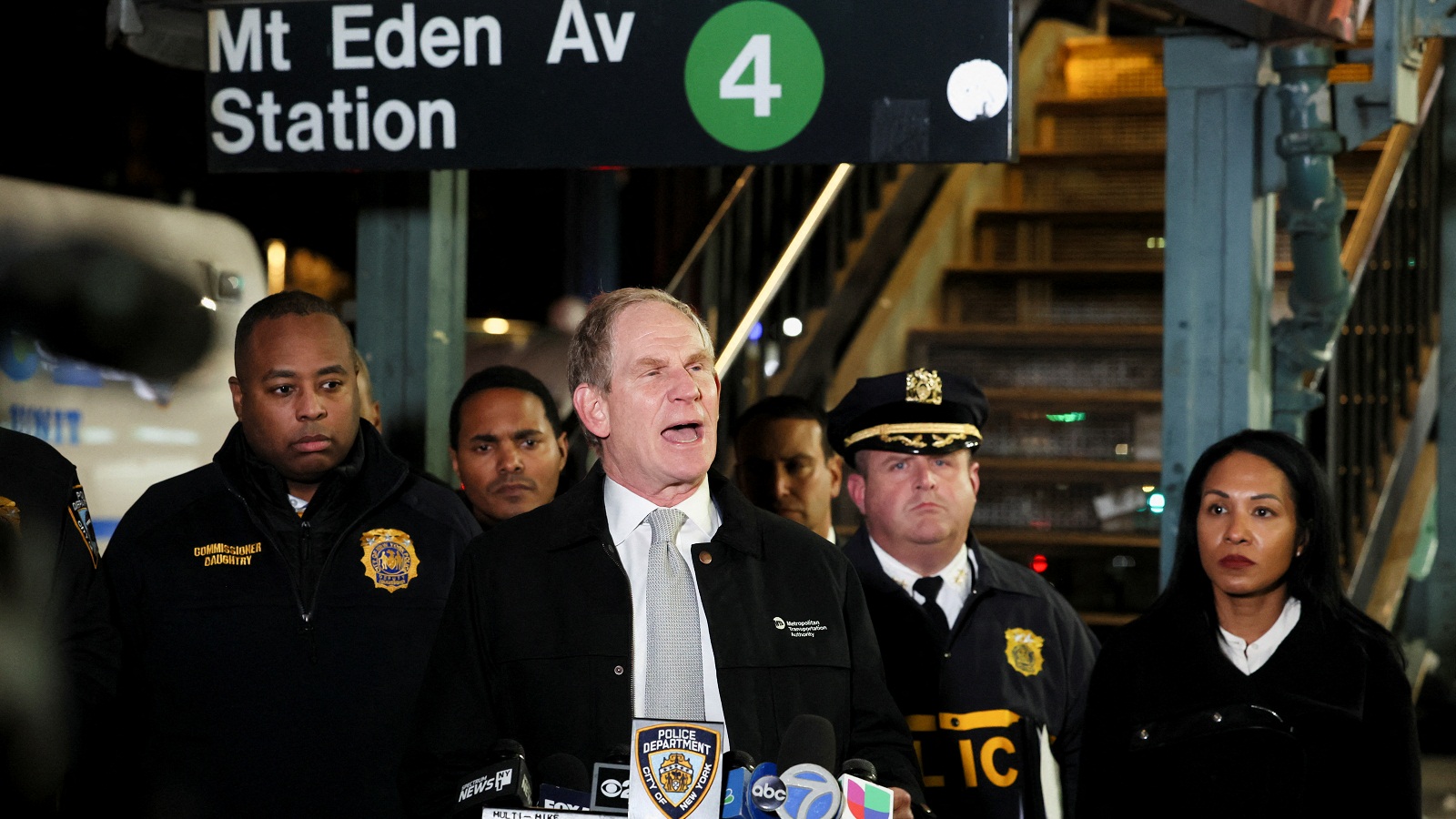 ΗΠΑ: Ενας νεκρός και πέντε τραυματίες από πυροβολισμούς στο μετρό της Νέας Υόρκης-1