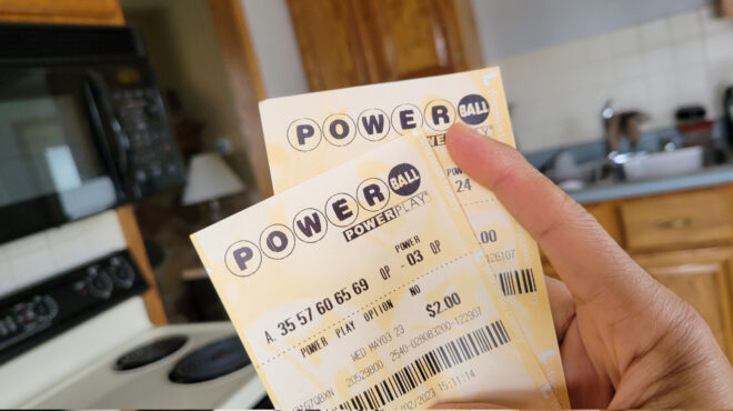 ηπα-μήνυσε-το-powerball-όταν-του-είπαν-πως-από-562890628