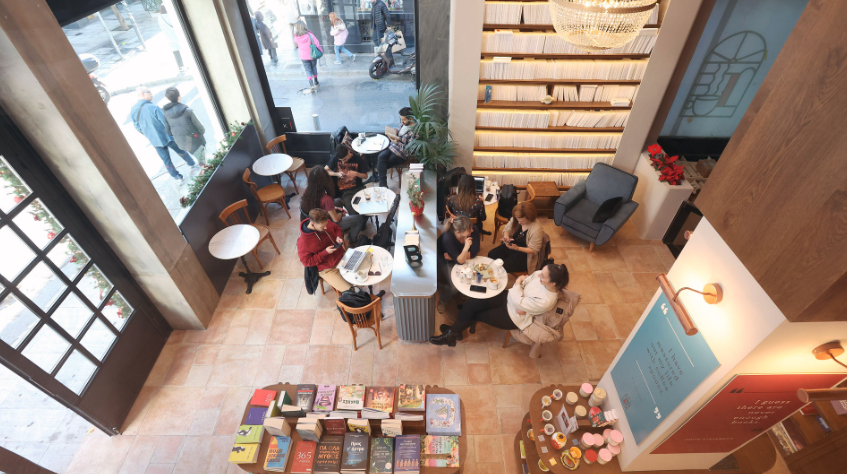 Bookbar: To νέο καφέ-βιβλιοπωλείο των εκδόσεων Κάκτος στο κέντρο της Αθήνας-1