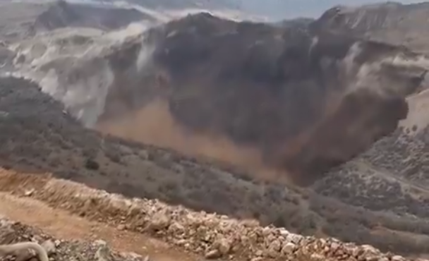 τουρκία-τουλάχιστον-9-εγκλωβισμένοι-σ-562881505