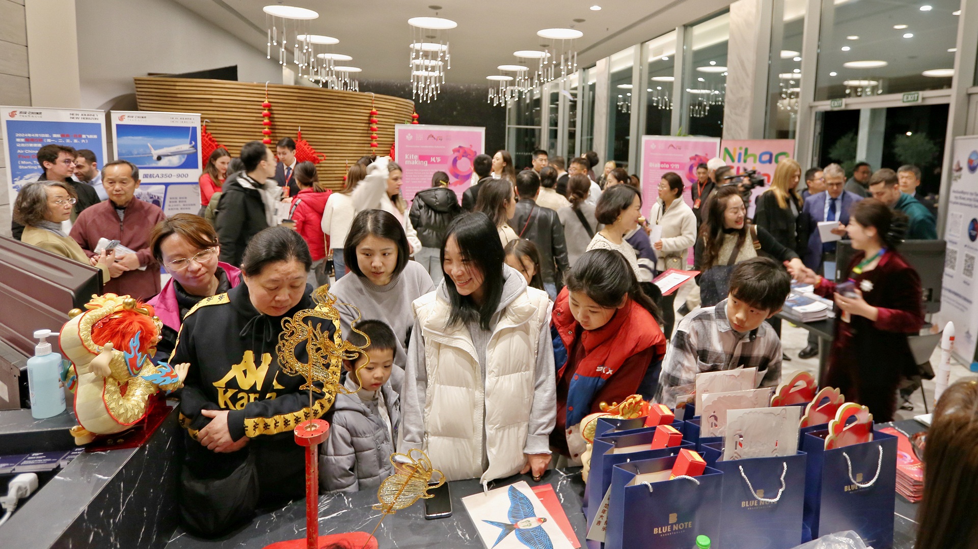 Στο επίκεντρο της γιορτής της Κινεζικής Πρωτοχρονιάς στην Αθήνα-4