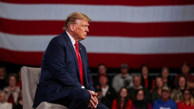 μονομαχία-μπάιντεν-τραμπ-με-φόντο-562908106