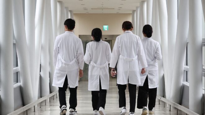 εντός-και-εκτός-ο-πιστόριους-στη-σούδα-562891894