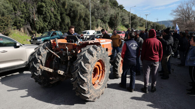 σ-φάμελλος-κοροϊδία-τα-μέτρα-της-κυβέ-562862956