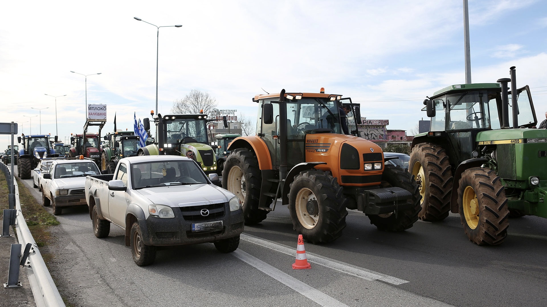 Παίρνουν θέση μάχης οι αγρότες, ανοιχτή σε διάλογο η κυβέρνηση-1