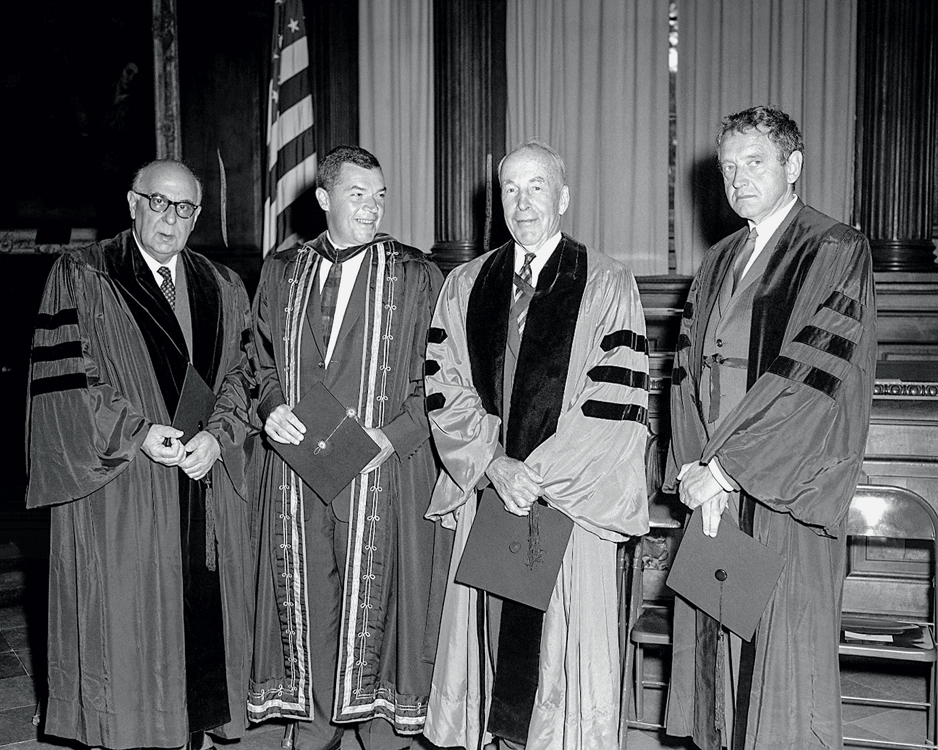 Γιώργος Σεφέρης – Μεγάλη τιμή εις τα ελληνικά γράμματα-7