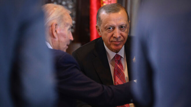 άρθρο-άγγελου-συρίγου-στην-κ-τα-25-δισ-562865800