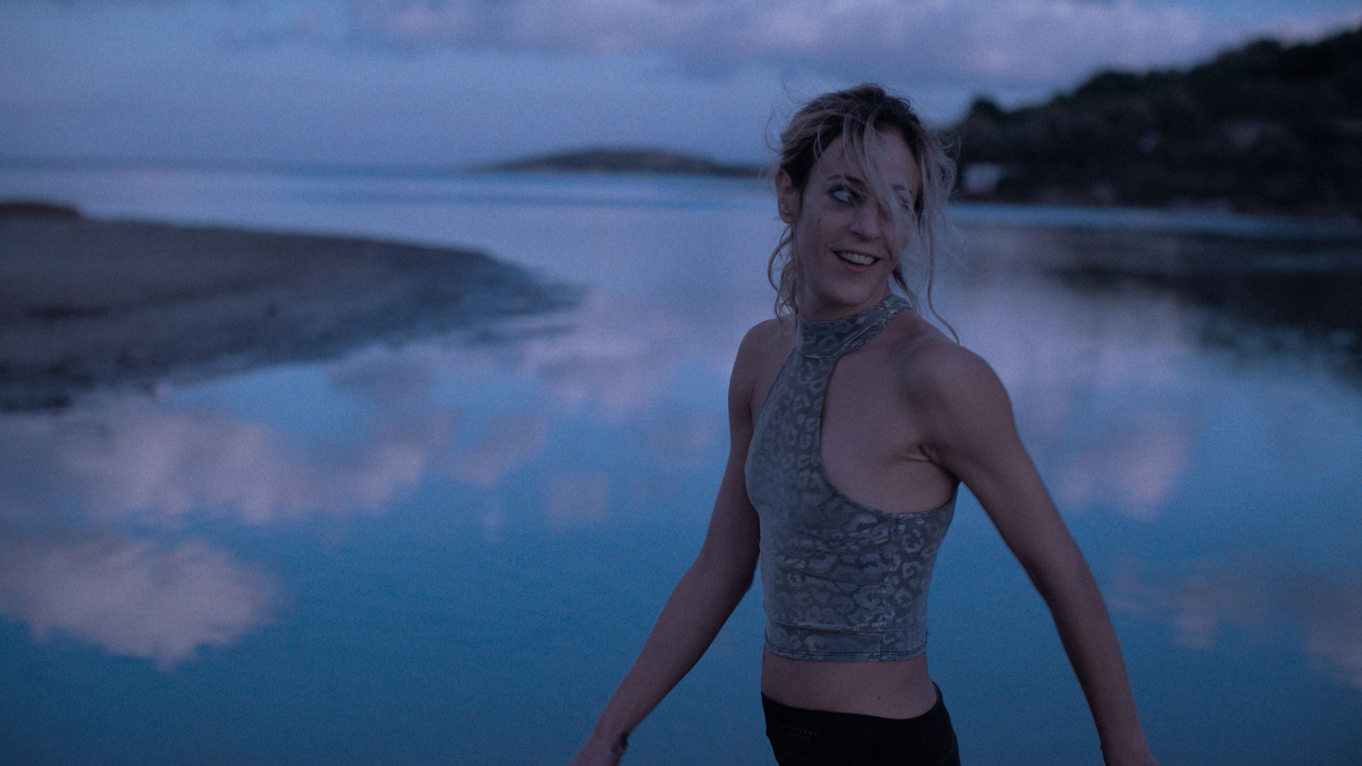 Η Σοφία Εξάρχου γύρισε μία ταινία που όλους μας ενώνει-3