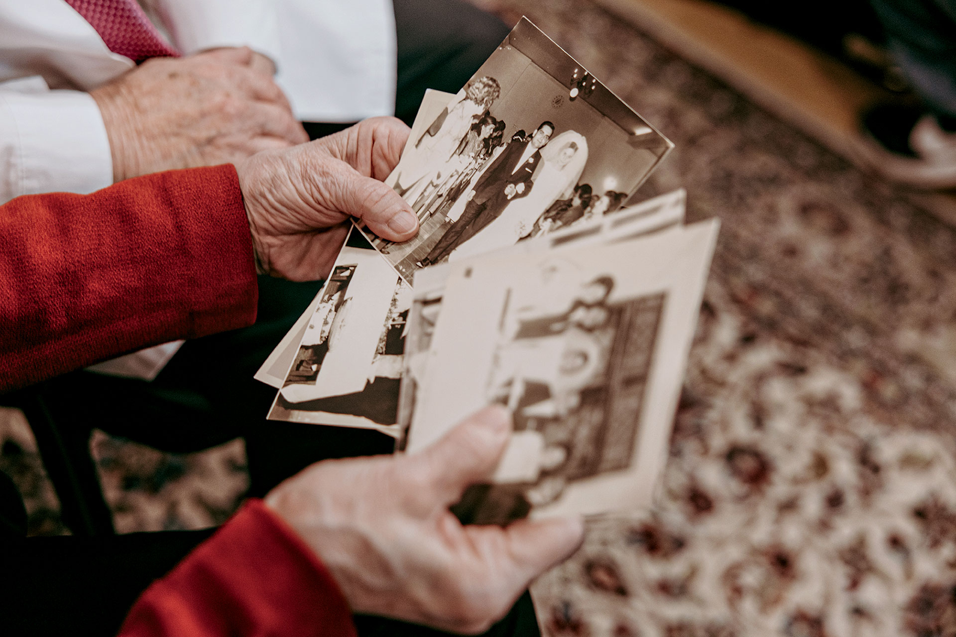 «Μια ζωή μαζί»: Τρία ζευγάρια εξηγούν τι τους ενώνει 40 και πλέον χρόνια-8