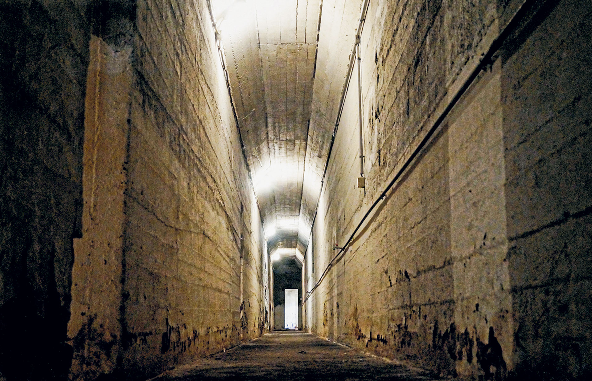 Μια πόλη κάτω από την Αθήνα-2