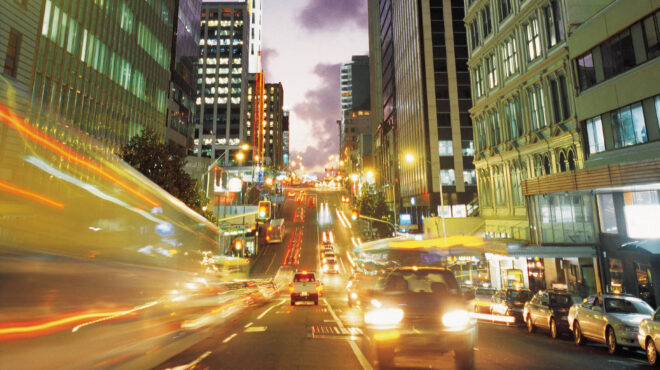 ενα-εκατ-δολ-για-αγορά-16-τετραγωνικών-σ-562908610